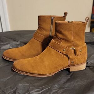 Steve Madden Brown Suede Boots
